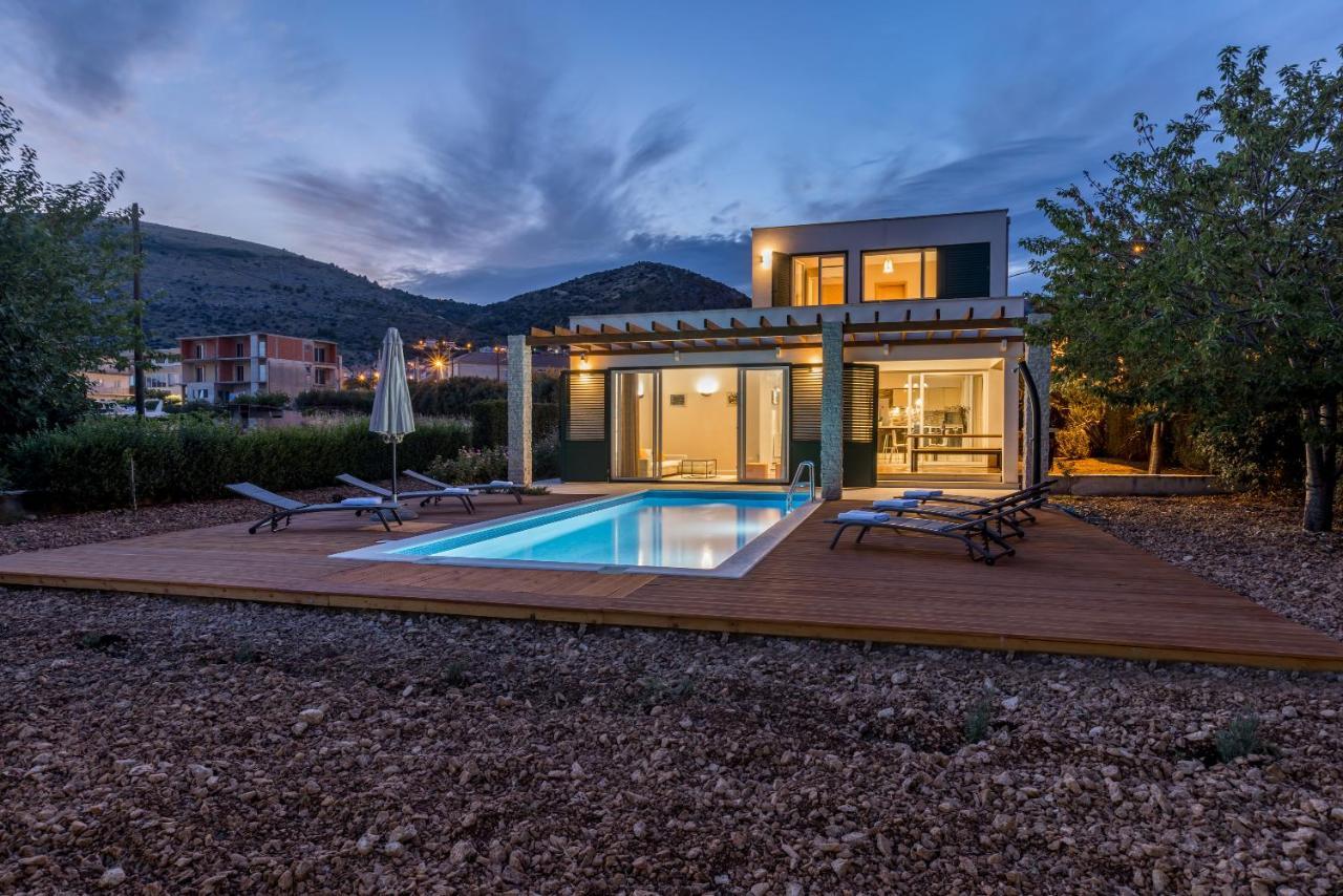 Villa Trogir 50 meter from sea Eksteriør bilde